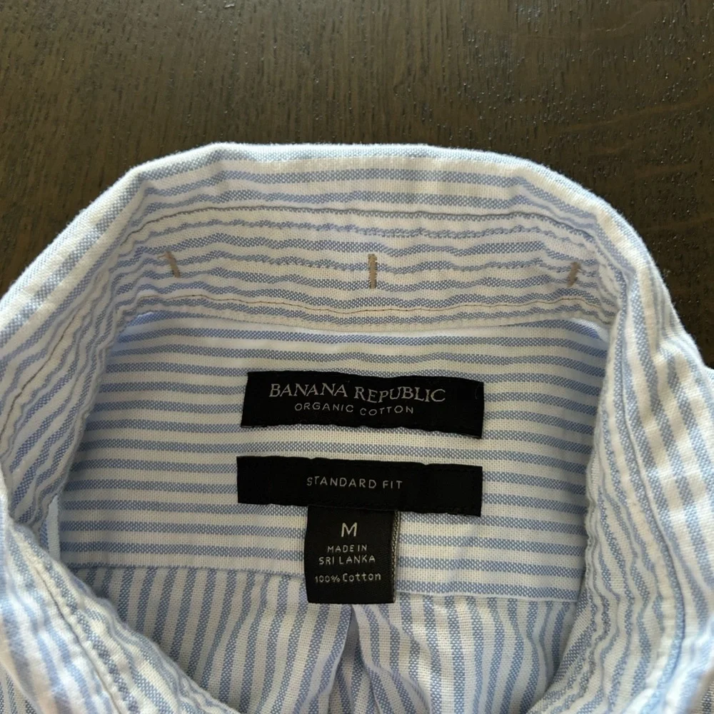 Banana Republic blue and white striped cotton standard fit button down shirt